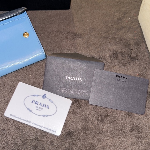 PRADA 2- Tone Blue saffiano leather Accordion wallet - Picture 6 of 8